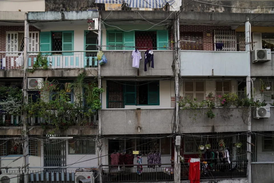 Bàn tư vấn khách hàng